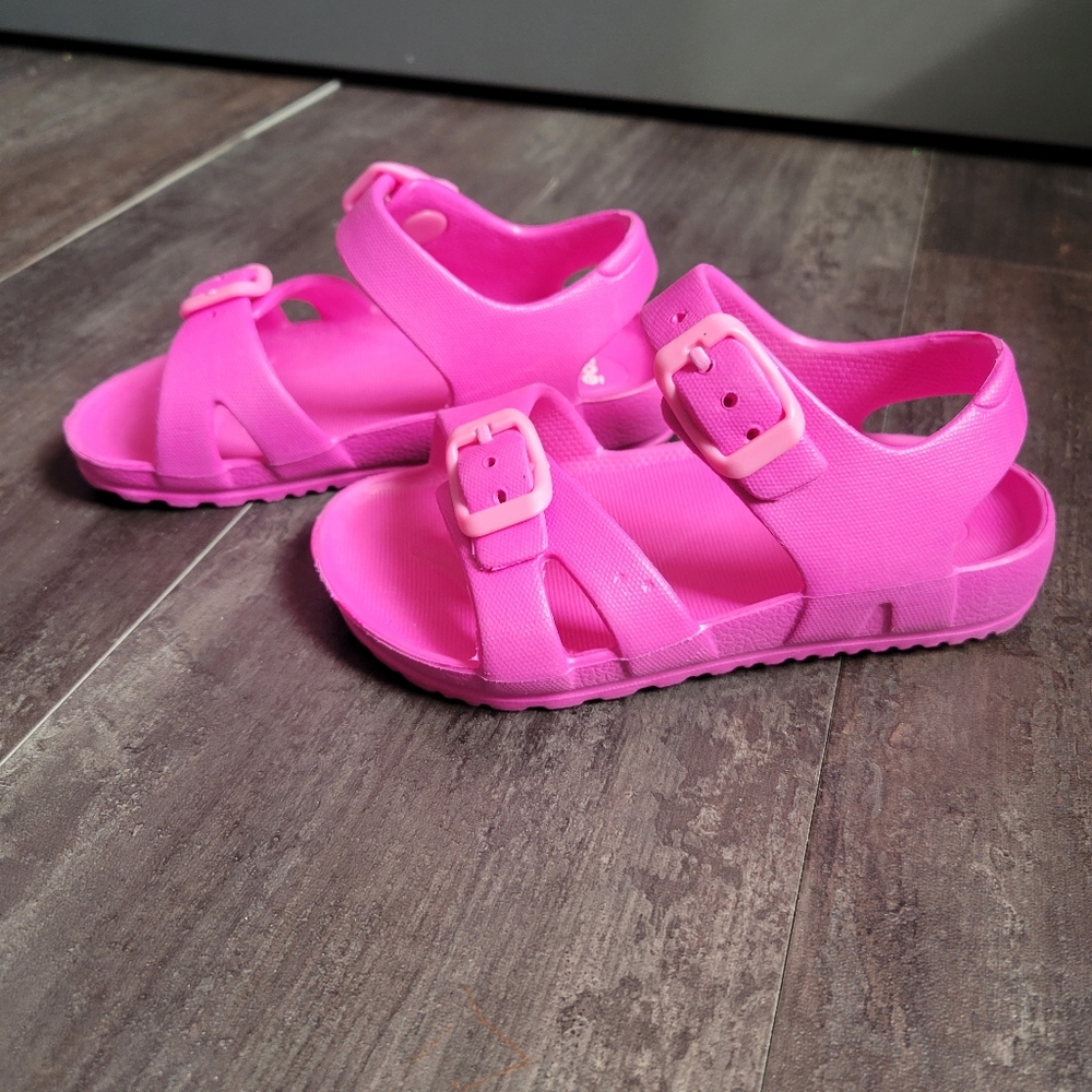 Zoe and Zac Strappy Sandals - Picture 2 of 5